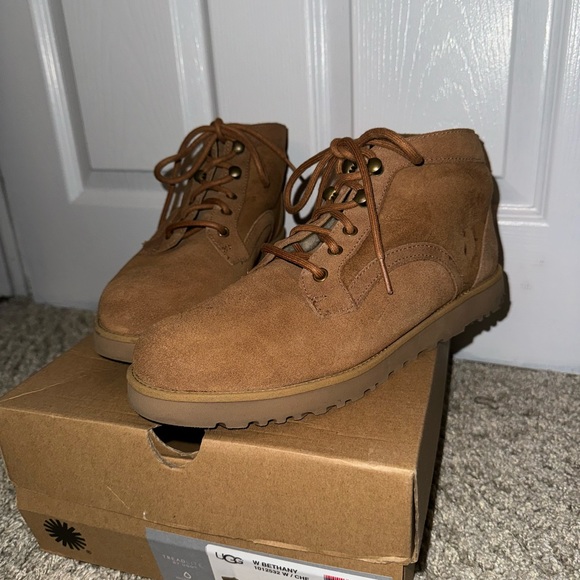 Ugg Booties - Picture 1 of 3